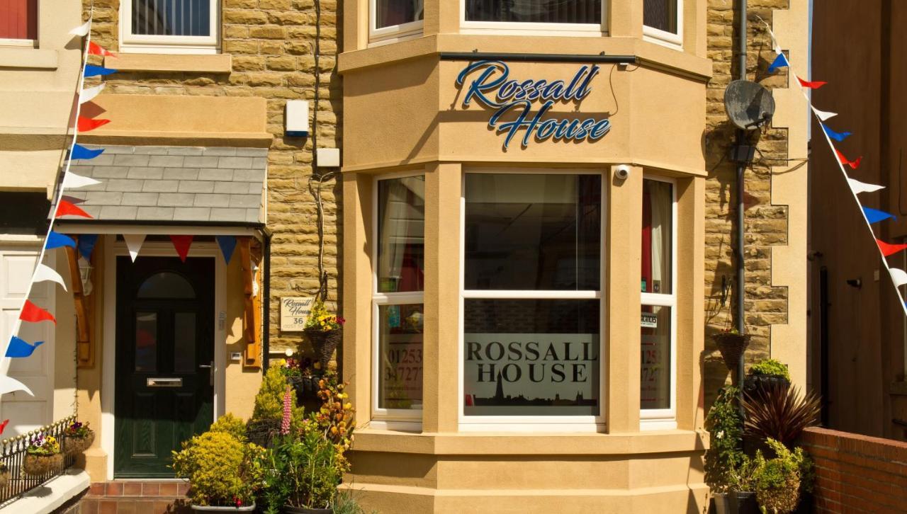 Rossall House , For Families & Couples 黑潭 外观 照片