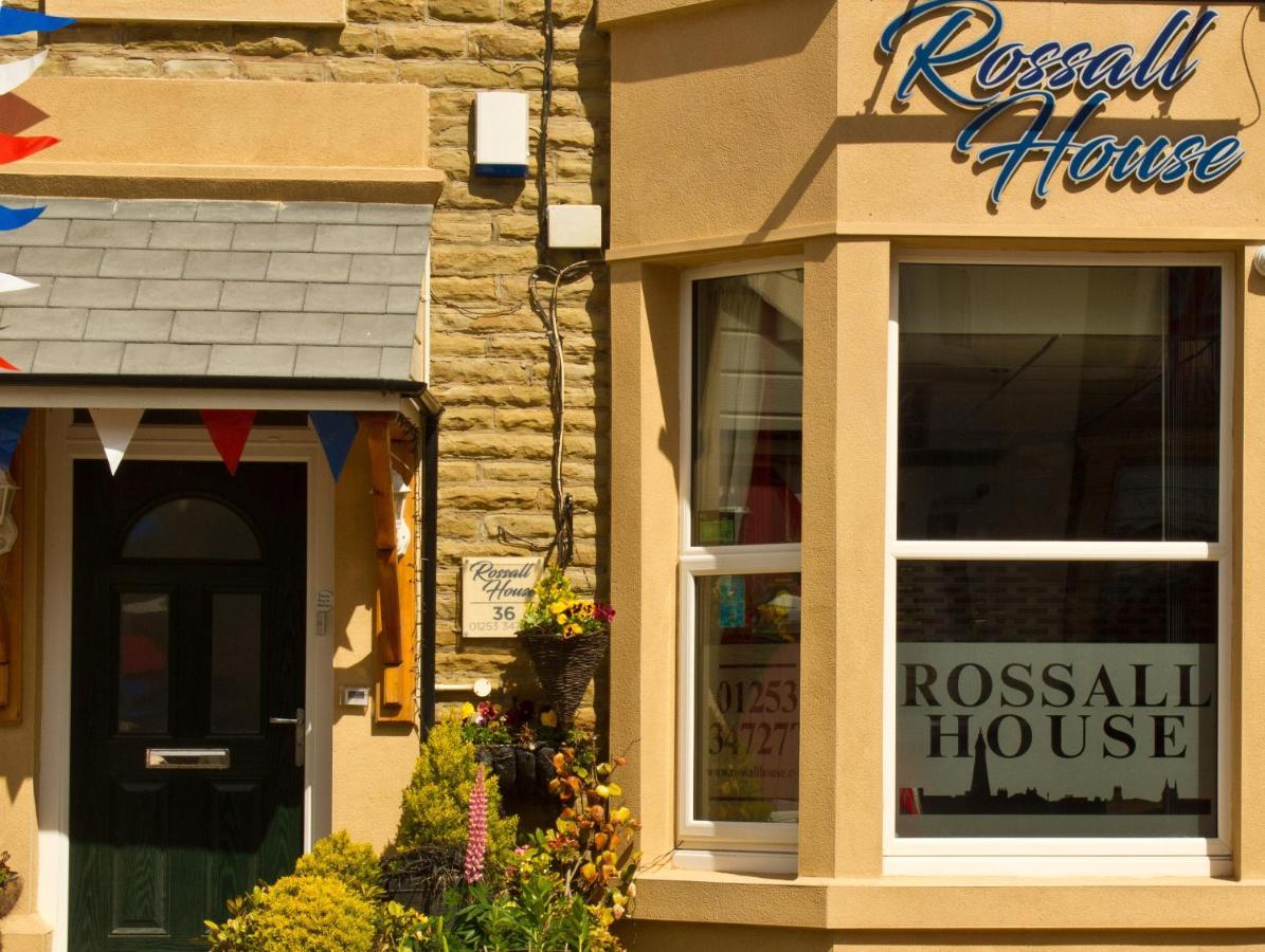 Rossall House , For Families & Couples 黑潭 外观 照片