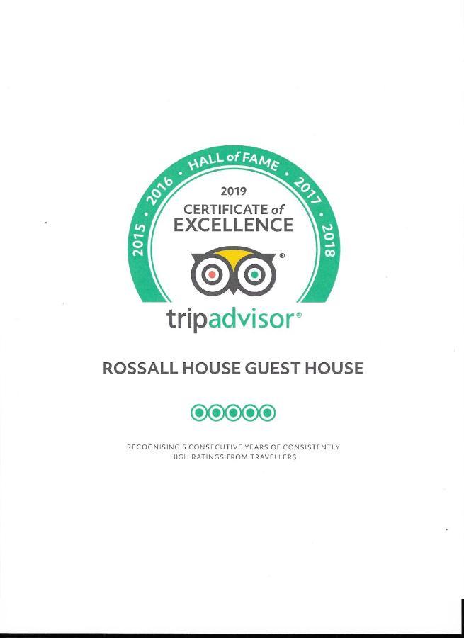 Rossall House , For Families & Couples 黑潭 外观 照片